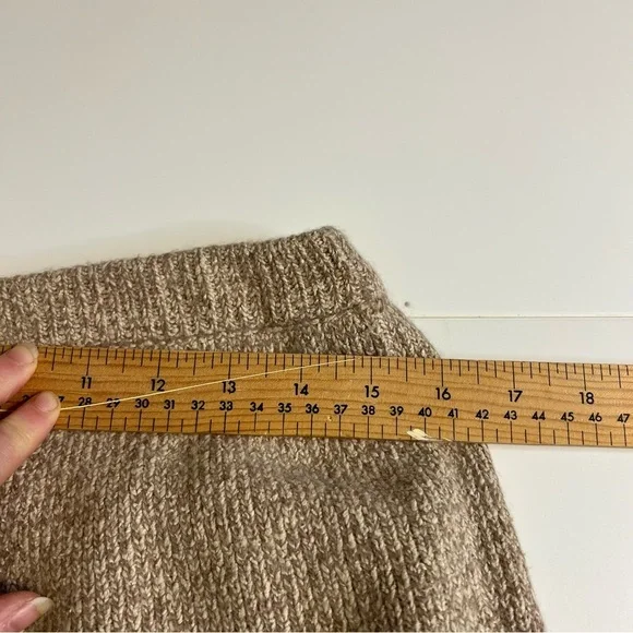 Vintage 80’sBrown Knit Sweater/ Skirt set in a Large Silver Springs - Picture 10 of 12